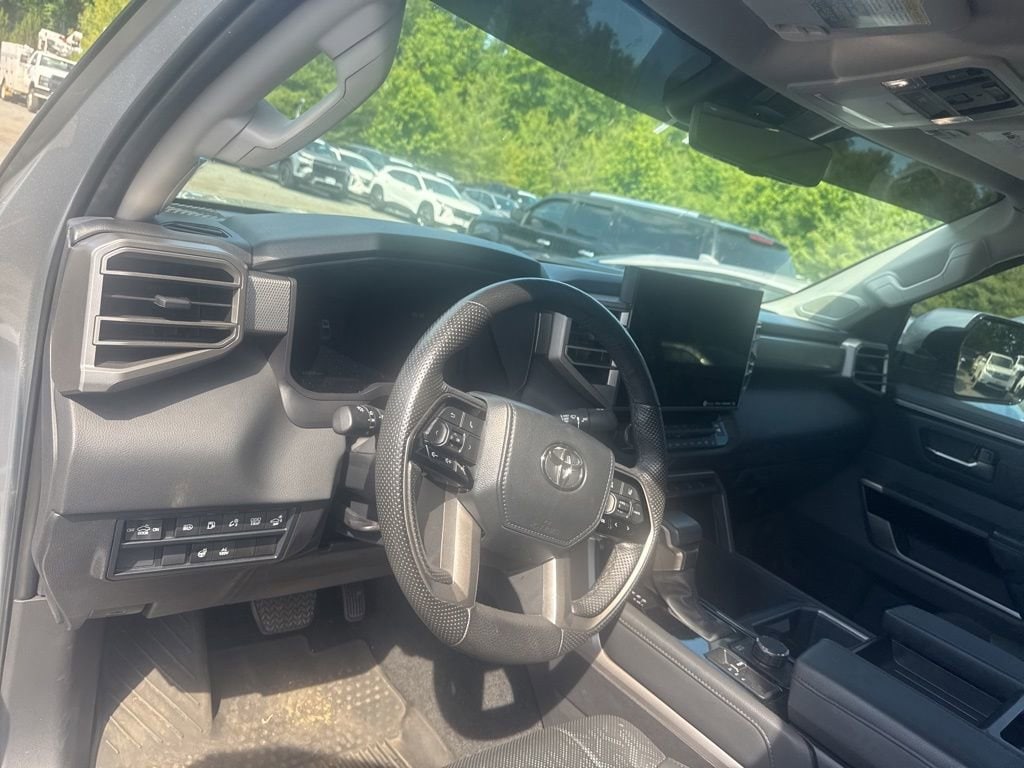 2024 Toyota Tundra Limited - Photo 19