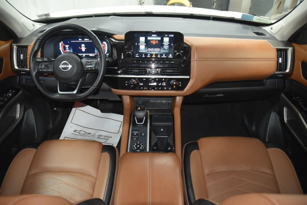 2025 Nissan Pathfinder Platinum - Photo 27