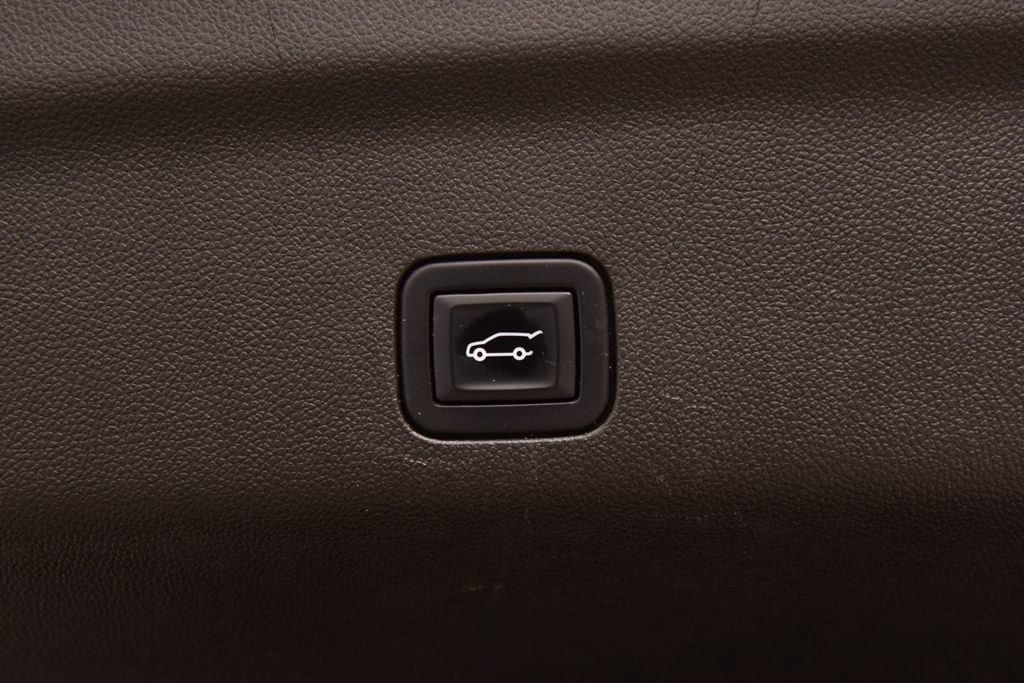 2022 GMC Yukon SLT - Photo 28
