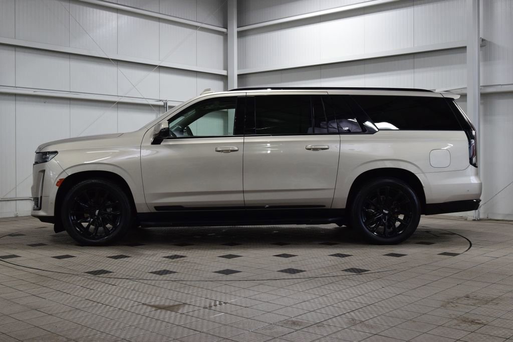 2024 Cadillac Escalade ESV Sport Platinum