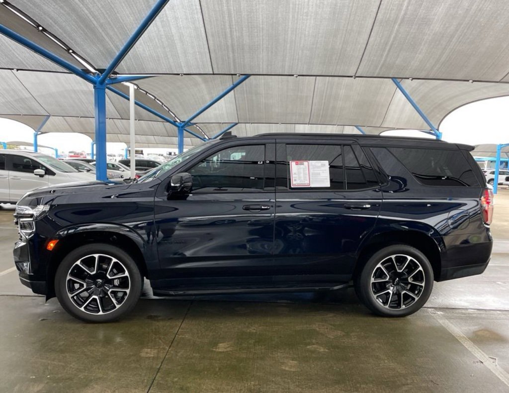 2024 Chevrolet Tahoe RST photo 4