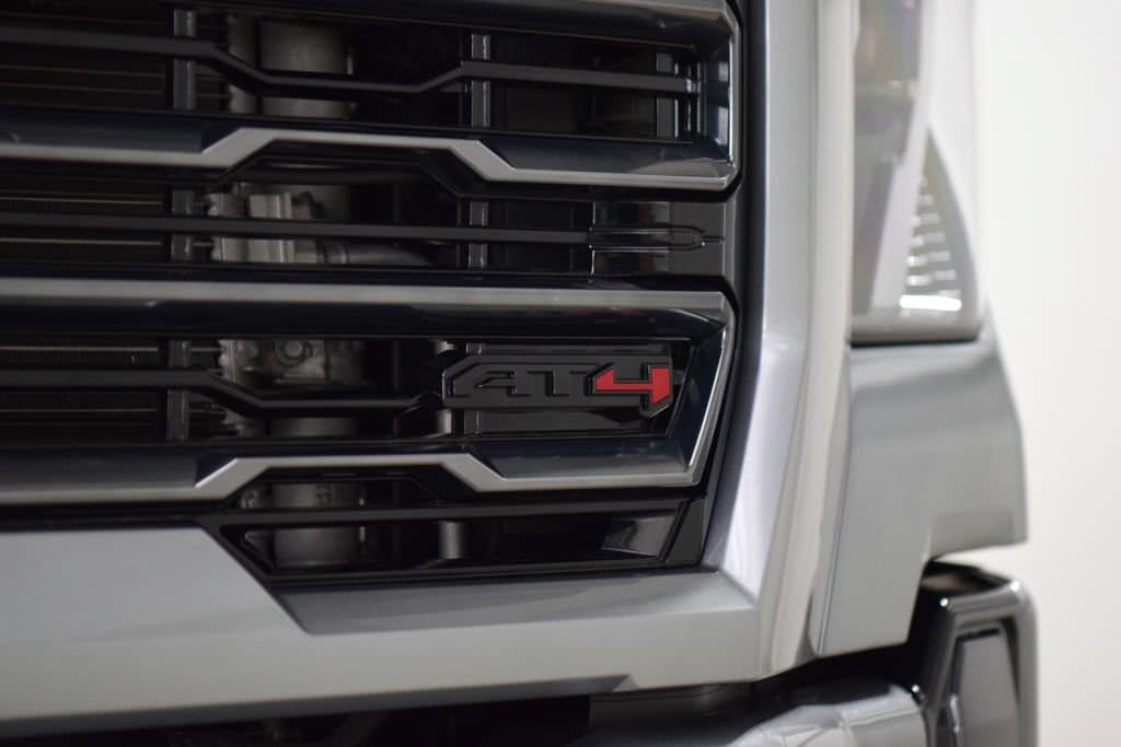 2024 GMC Sierra 2500HD AT4 - Photo 17