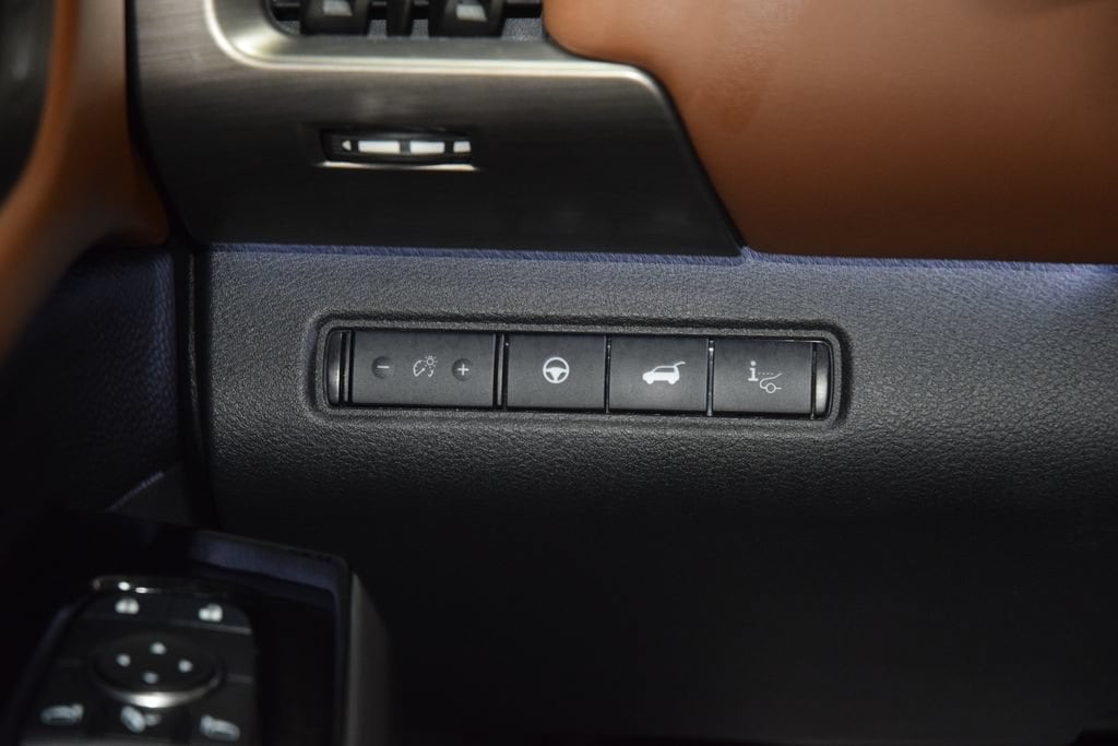 2025 Nissan Pathfinder Platinum - Photo 32