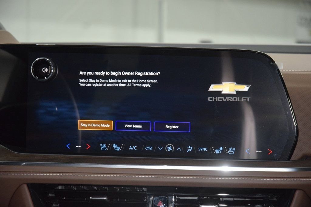 2026 Chevrolet Suburban High Country - Photo 32
