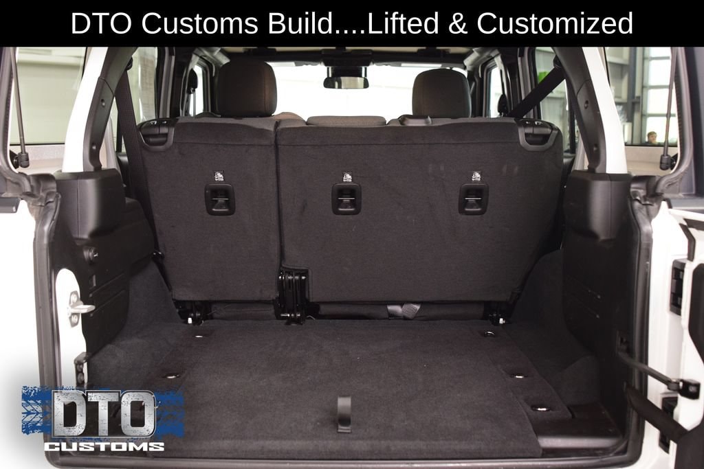 2025 Jeep Wrangler 4-Door Rubicon - Photo 23