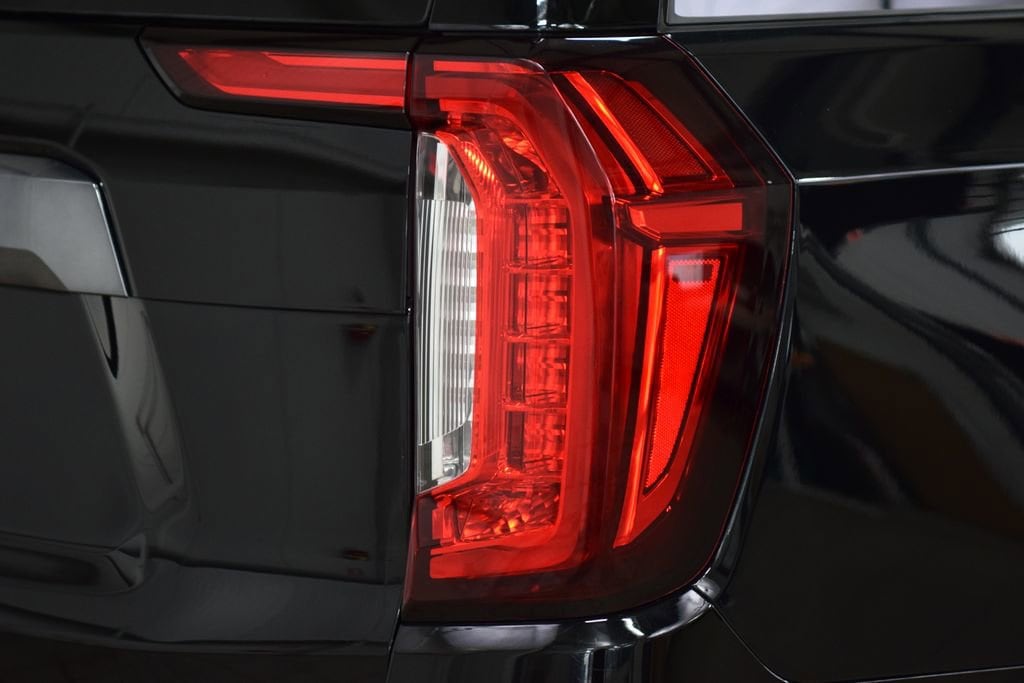 2024 GMC Yukon AT4 - Photo 21