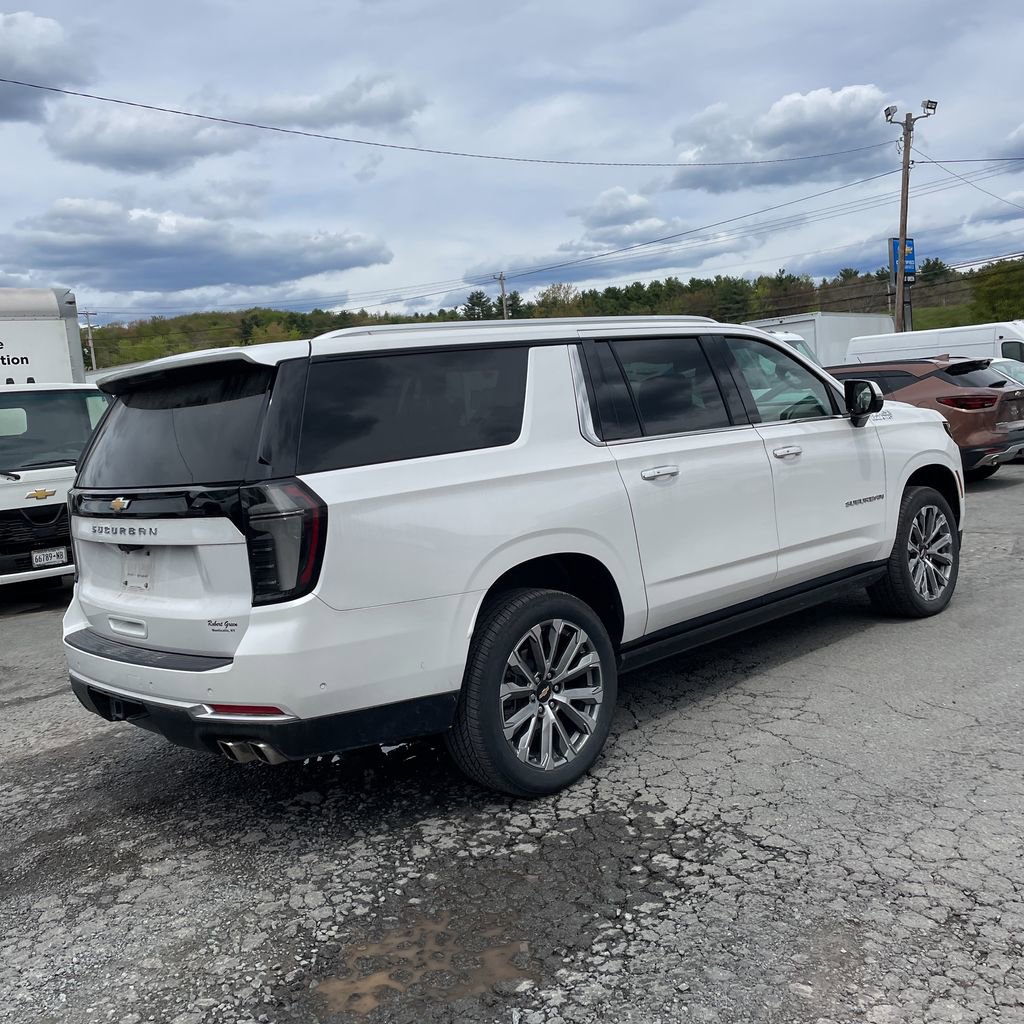 2025 Chevrolet Suburban High Country - Photo 7