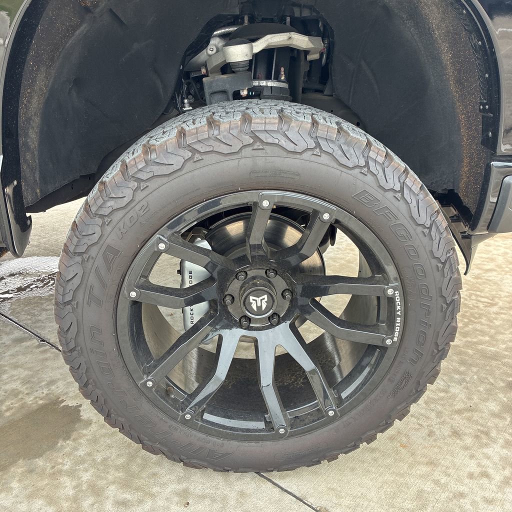 2024 Chevrolet Silverado 1500 RST - Photo 16