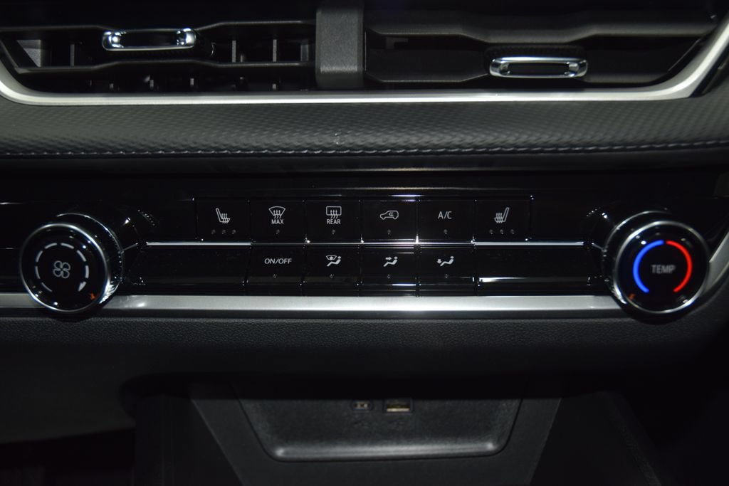 2027 Chevrolet Equinox LT - Photo 30