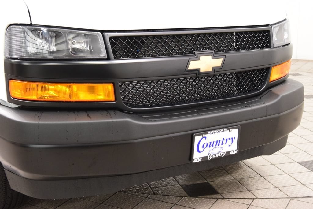 2026 Chevrolet Express Passenger LS - Photo 8