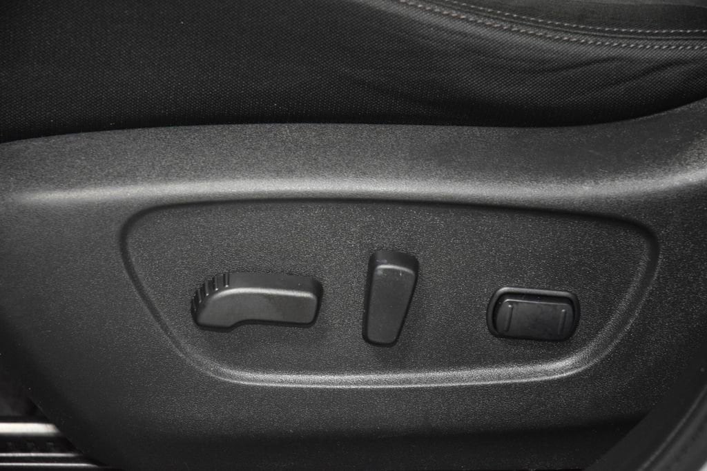 2018 Nissan Rogue SV - Photo 40