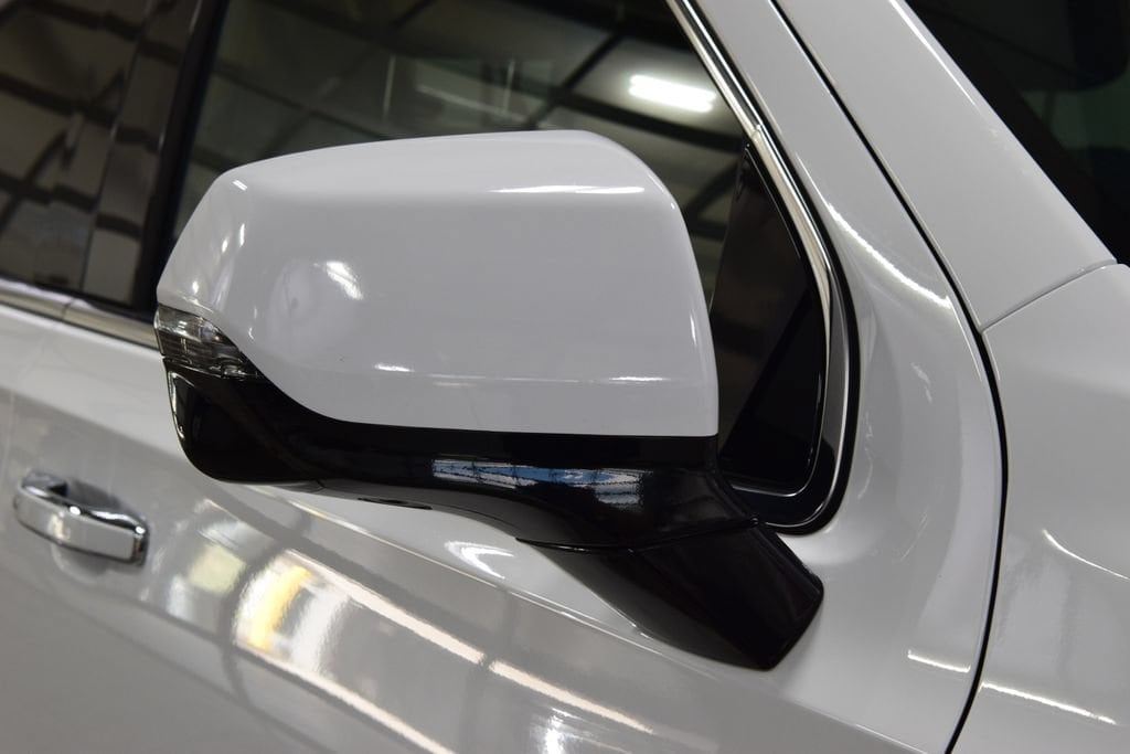 2024 GMC Yukon XL Denali - Photo 18
