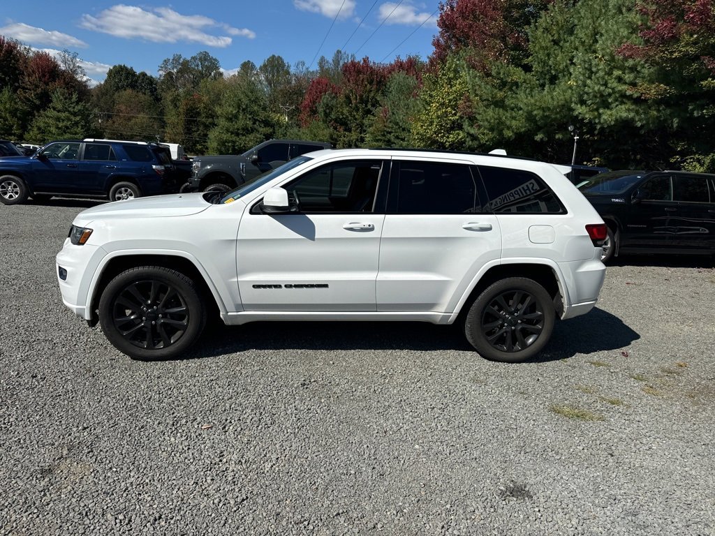 2018 Jeep Grand Cherokee Altitude photo 4