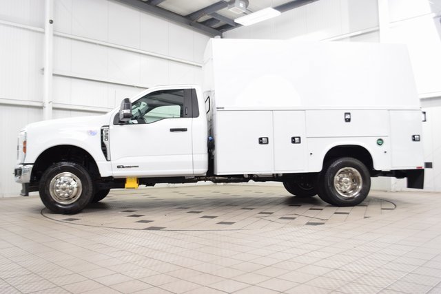 2024 Ford F-350 XL photo 4