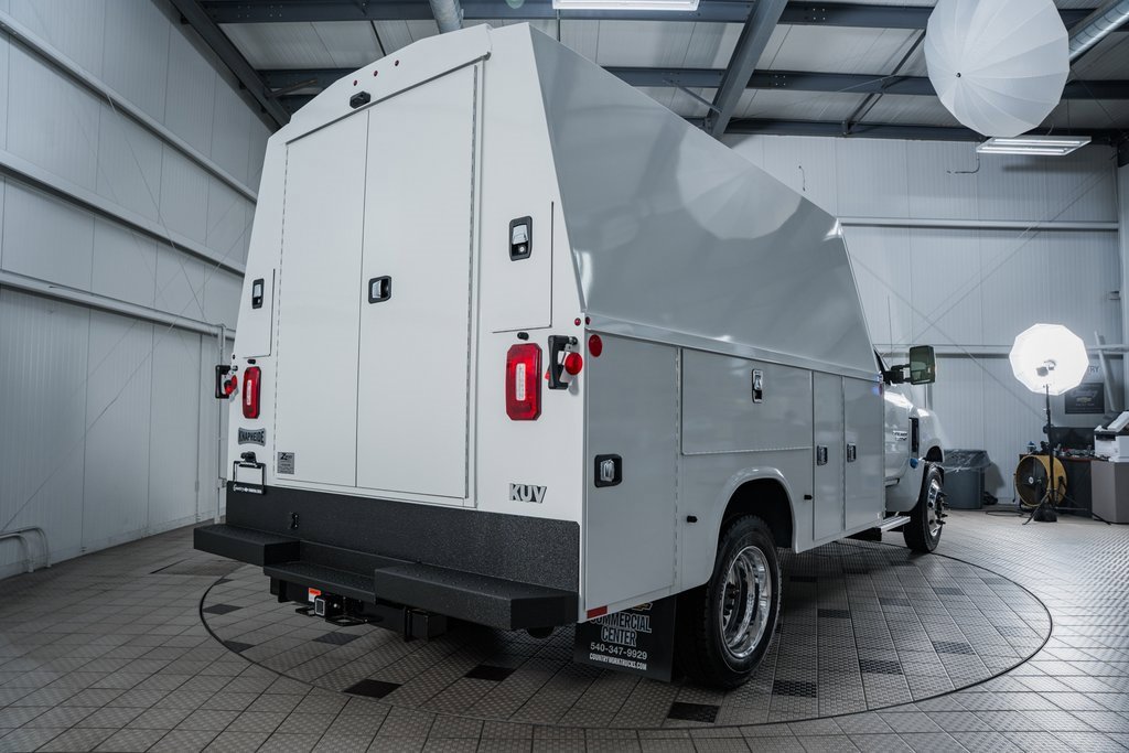 2024 Chevrolet Silverado 5500HD Work Truck photo 4
