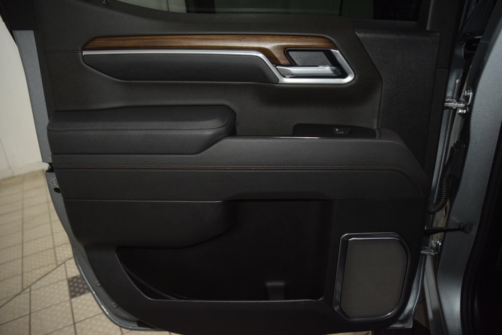 2025 Chevrolet Silverado 1500 High Country - Photo 49
