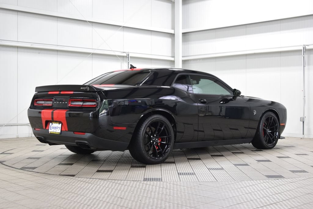 2023 Dodge Challenger SRT - Photo 8