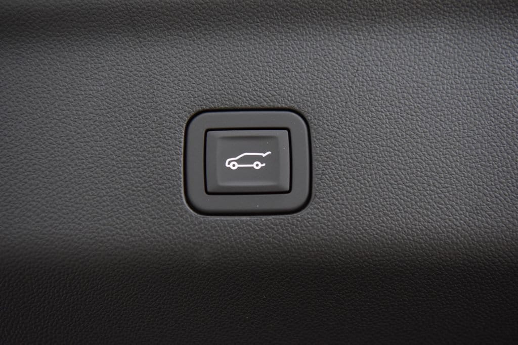 2026 Chevrolet Suburban Premier - Photo 27