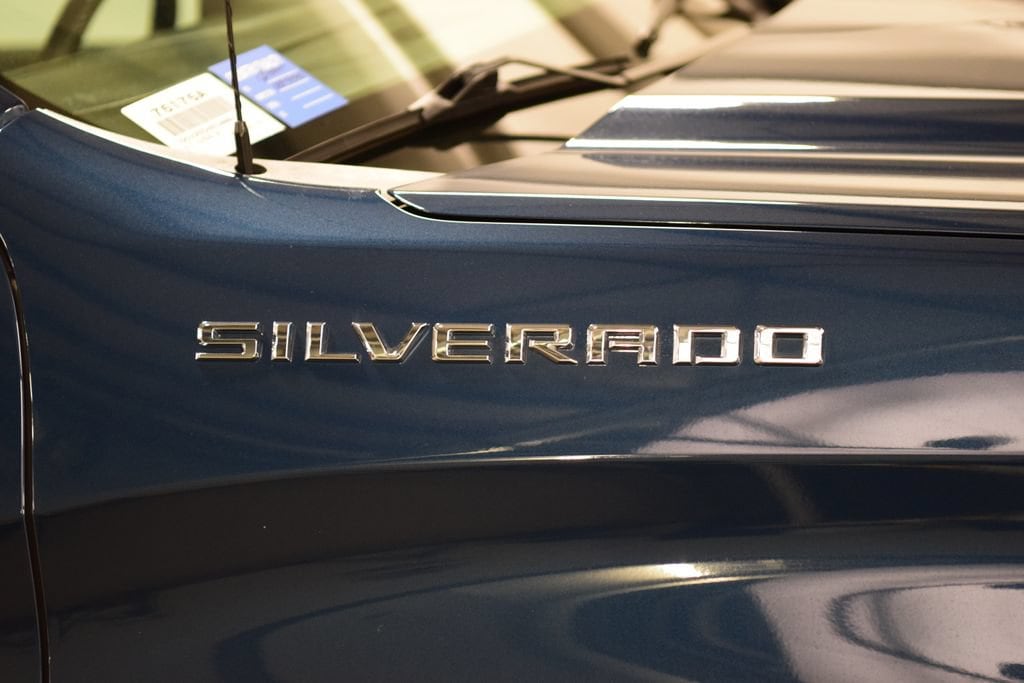 2022 Chevrolet Silverado 1500 RST - Photo 16