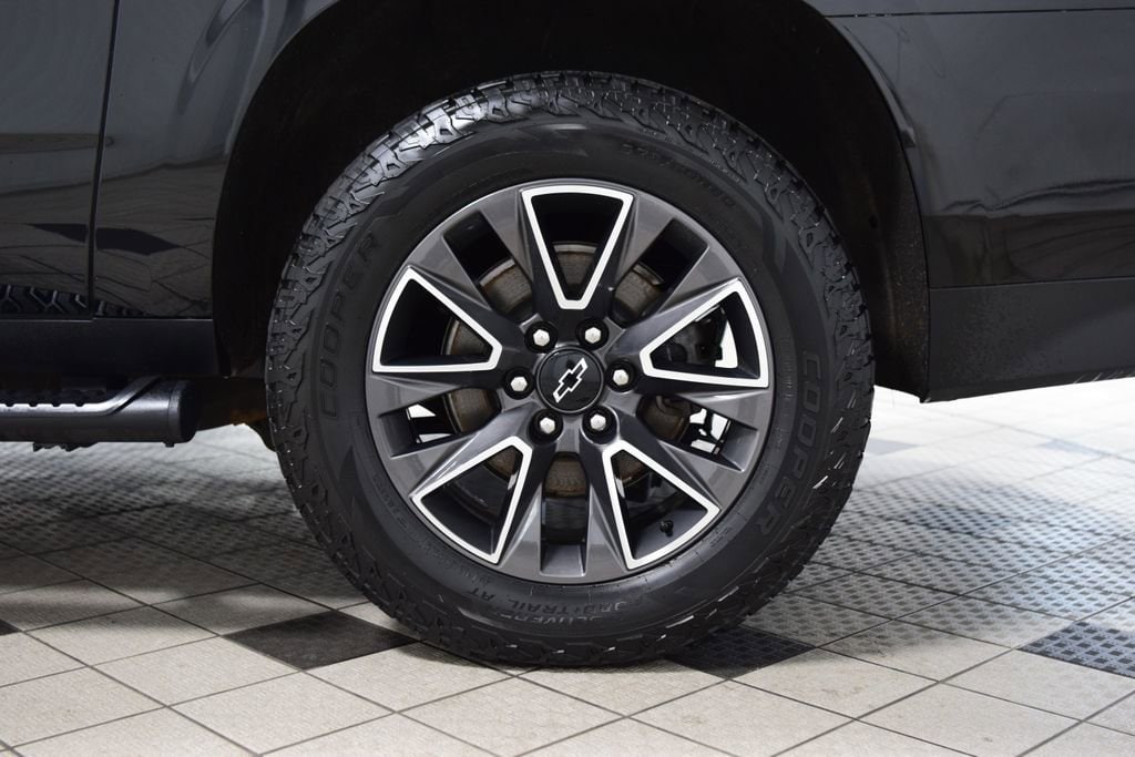 2023 Chevrolet Suburban Z71 - Photo 27