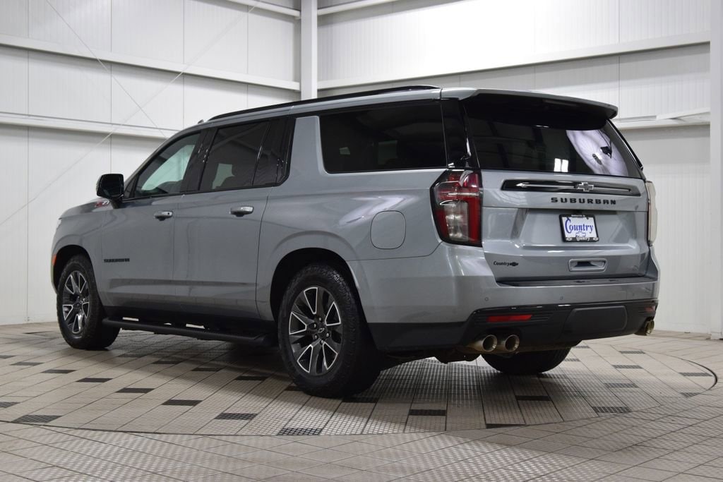 2024 Chevrolet Suburban Z71 - Photo 6