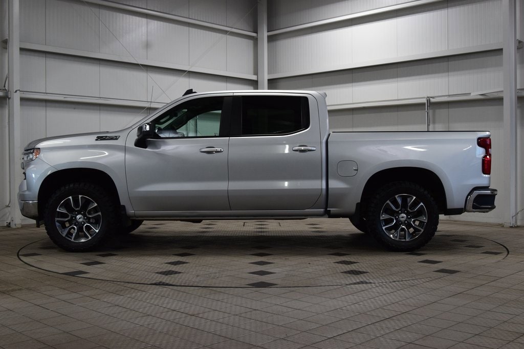 Used 2022 Chevrolet Silverado 1500 LT Truck Crew Cab