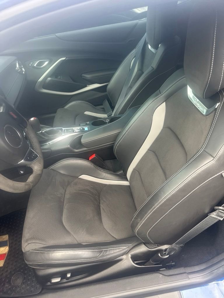 2022 Chevrolet Camaro 1SS - Photo 9
