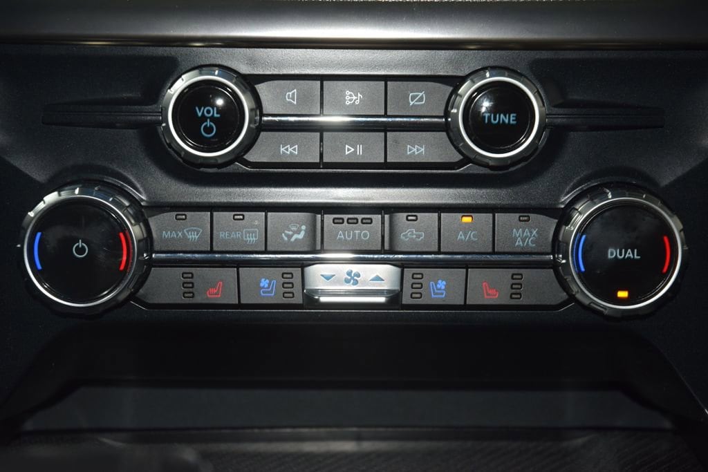 2023 Ford F-150 Raptor - Photo 40