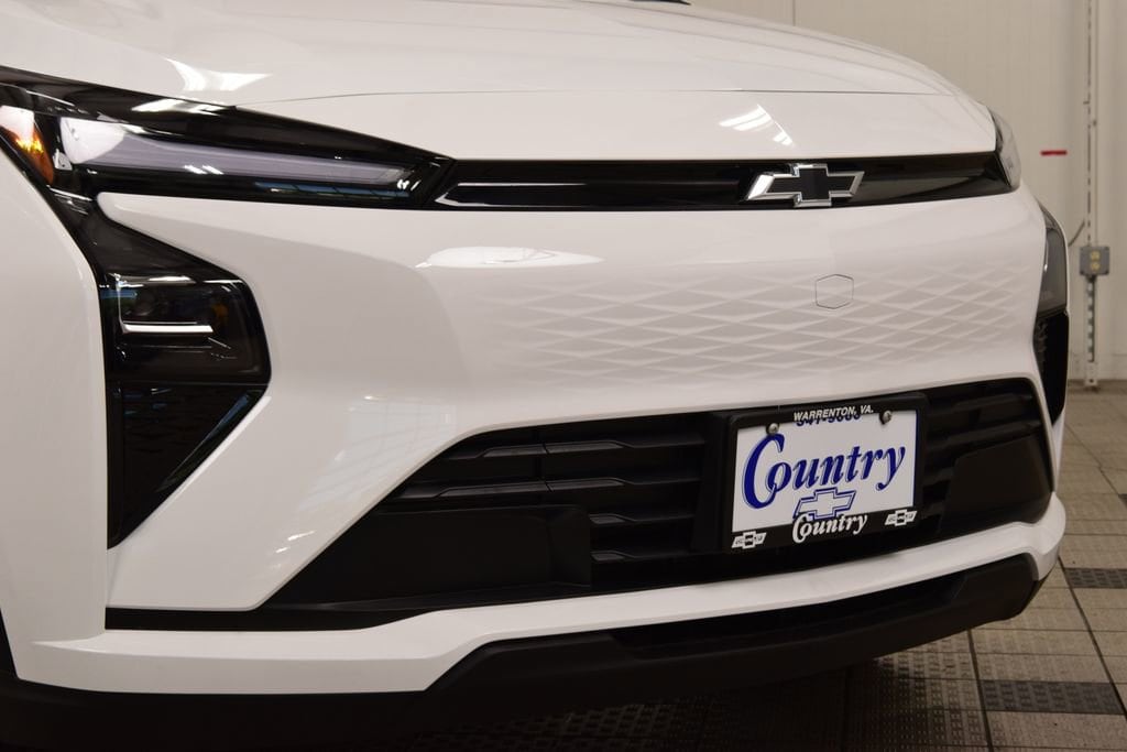 2027 Chevrolet Bolt LT - Photo 13