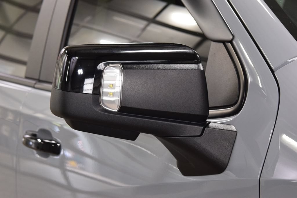 2024 Chevrolet Silverado 1500 ZR2 - Photo 22