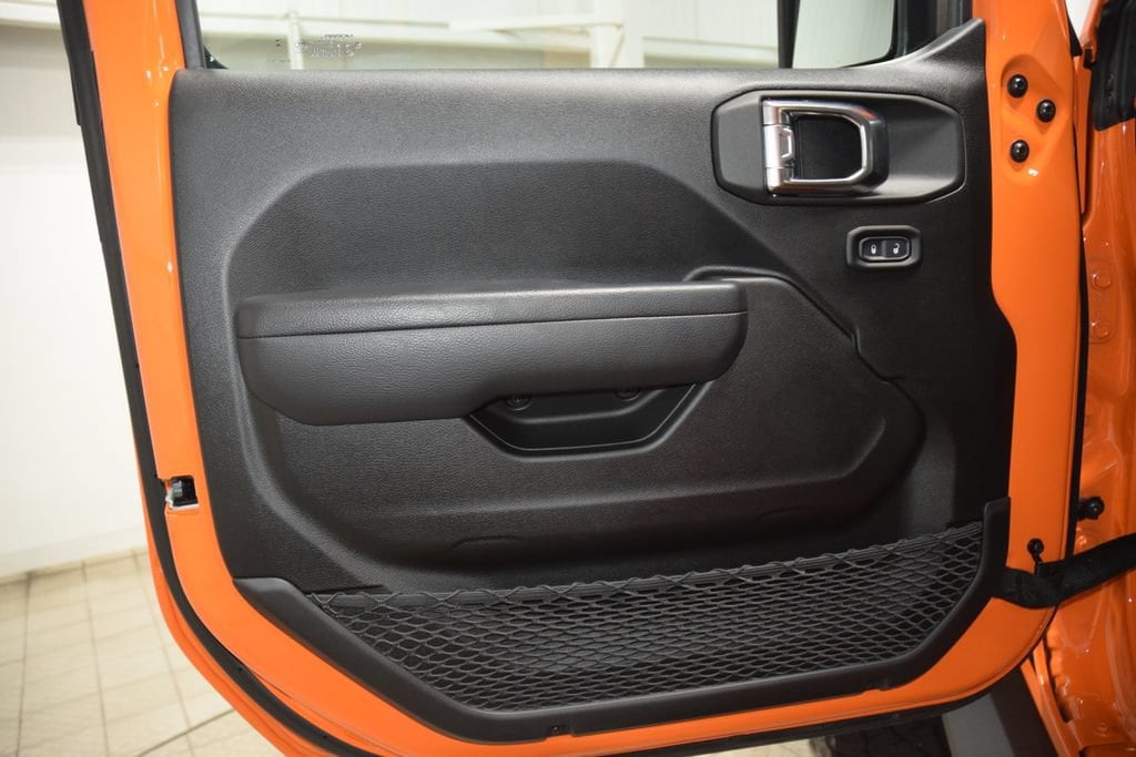 2025 Jeep Wrangler 4-Door Sport - Photo 40