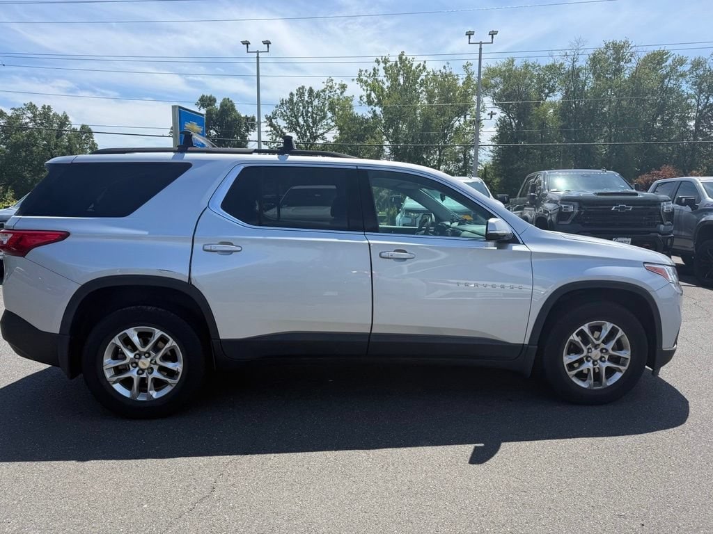2020 Chevrolet Traverse 1LT - Photo 6