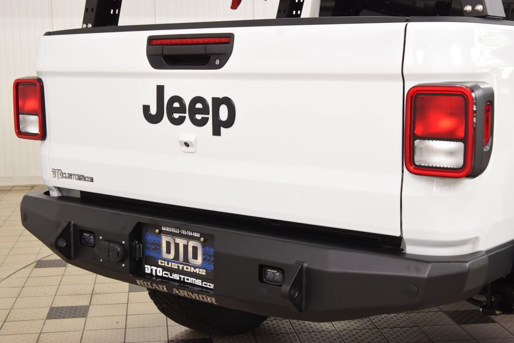 2024 Jeep Gladiator Nighthawk - Photo 20
