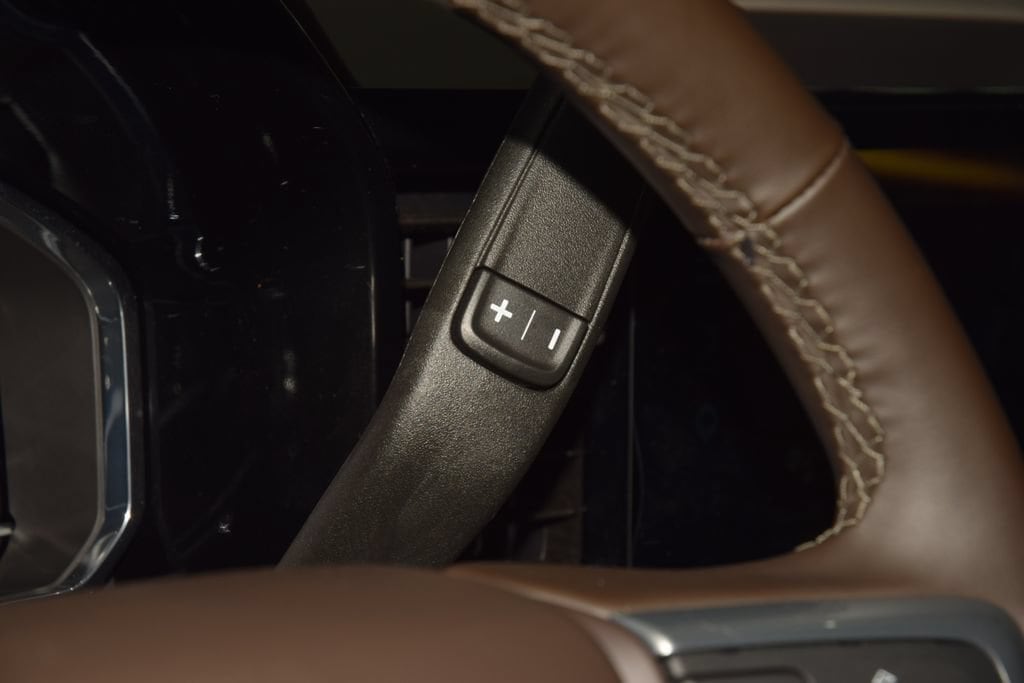 2025 Chevrolet Silverado 3500HD LTZ - Photo 44