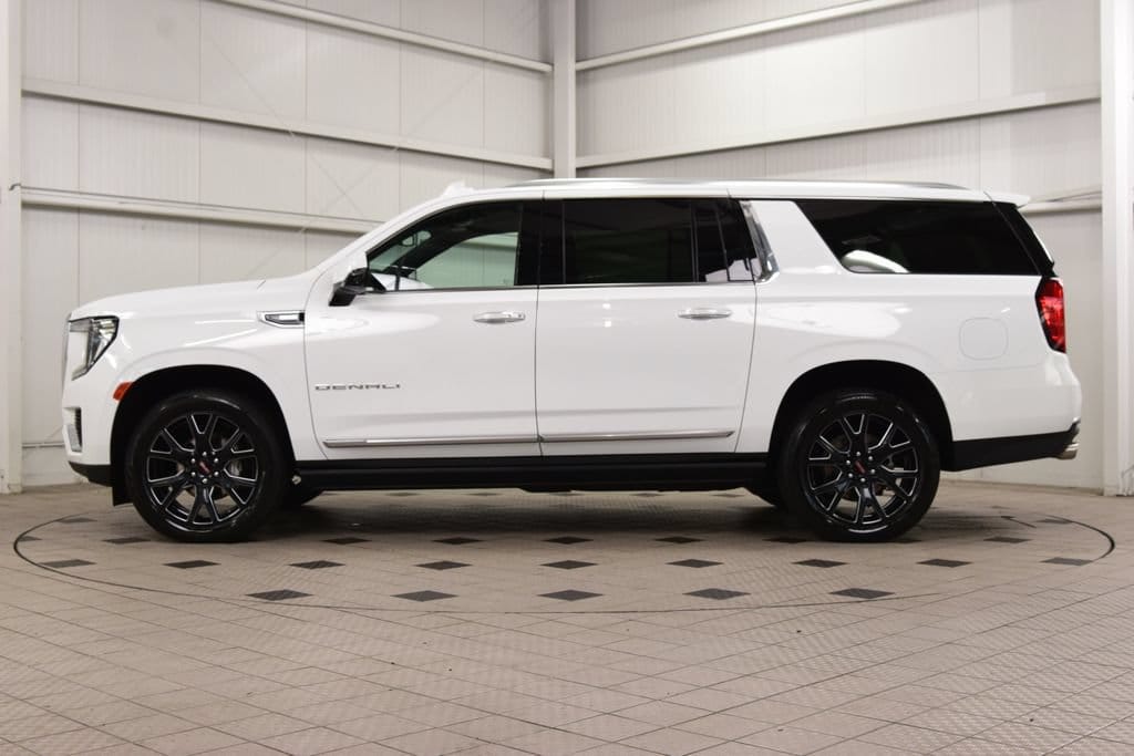 2024 GMC Yukon XL Denali - Photo 4