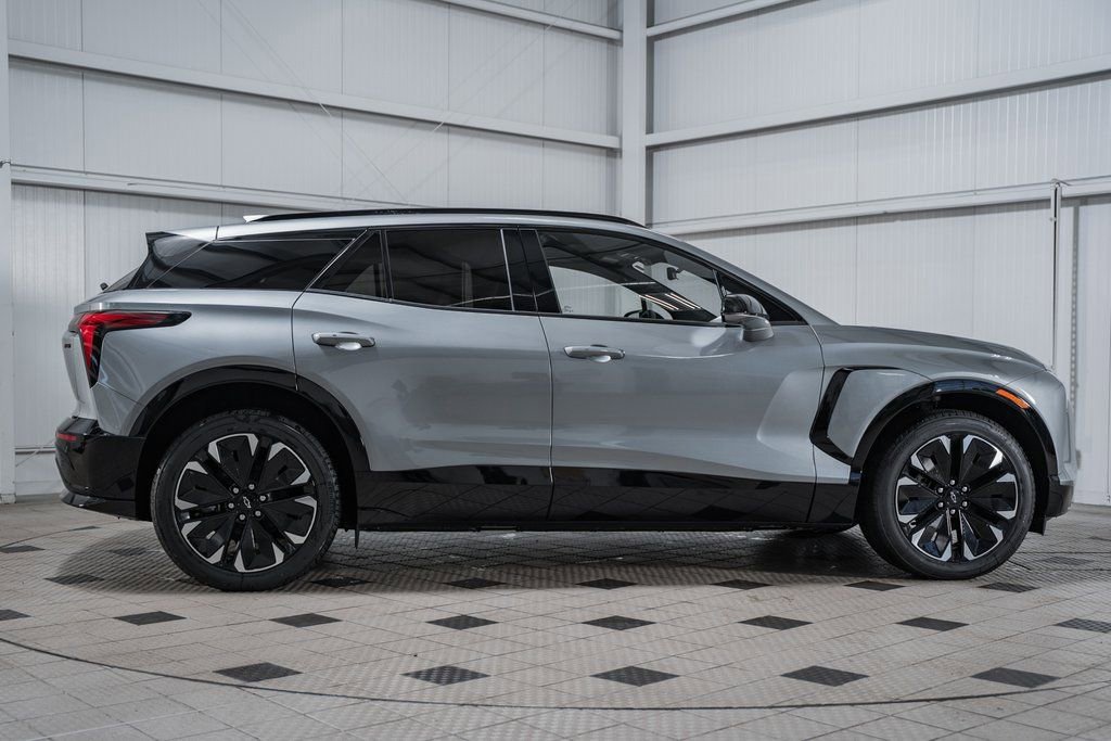 2025 Chevrolet Blazer EV RS - Photo 9