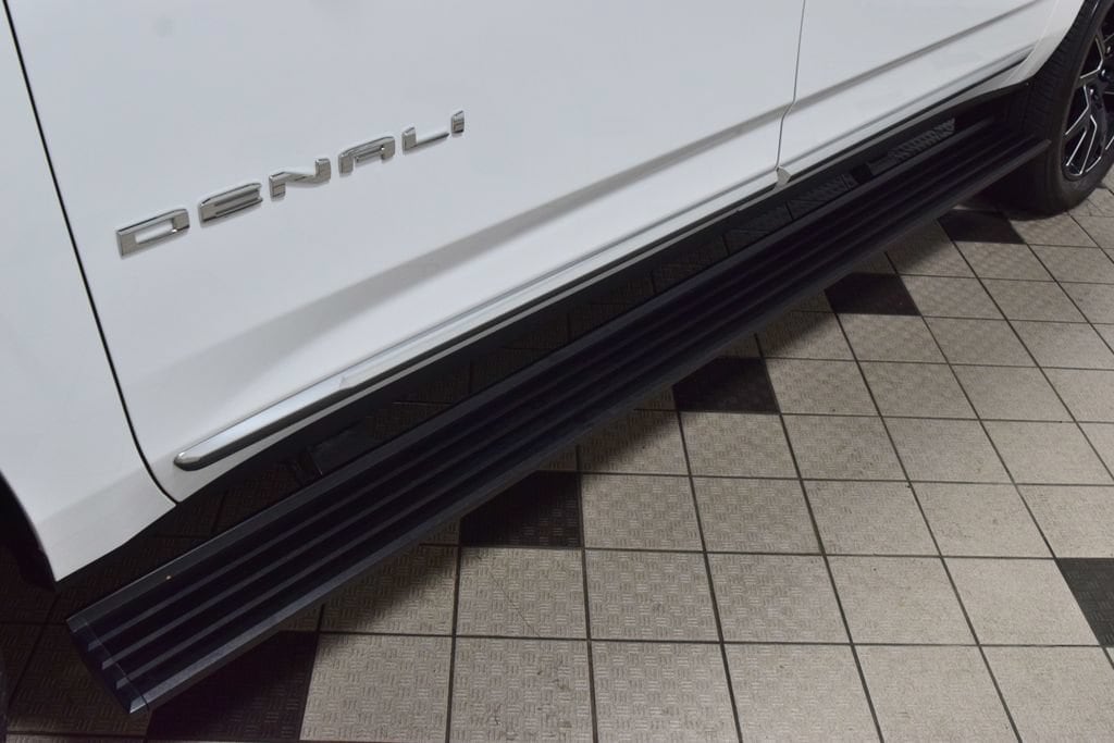 2024 GMC Yukon XL Denali - Photo 31