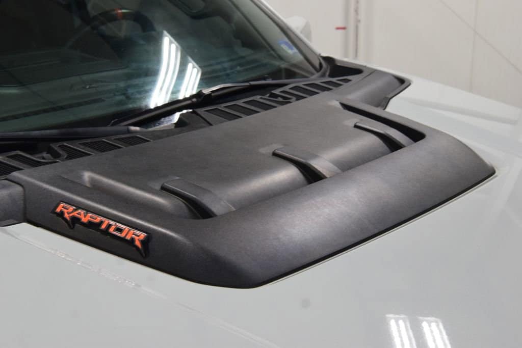 2023 Ford F-150 Raptor - Photo 16