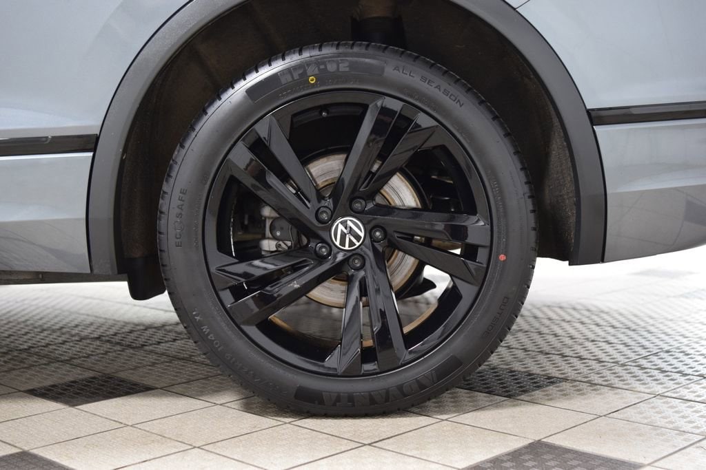 2023 Volkswagen Tiguan SE R-LINE BLACK - Photo 24