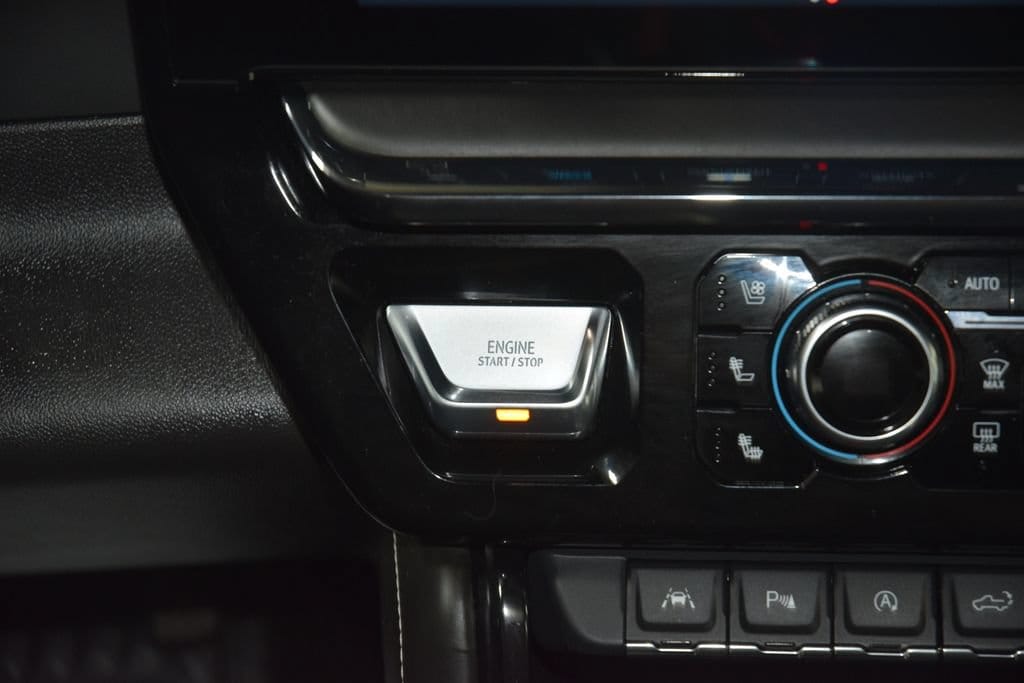 2023 GMC Sierra 1500 AT4X - Photo 40