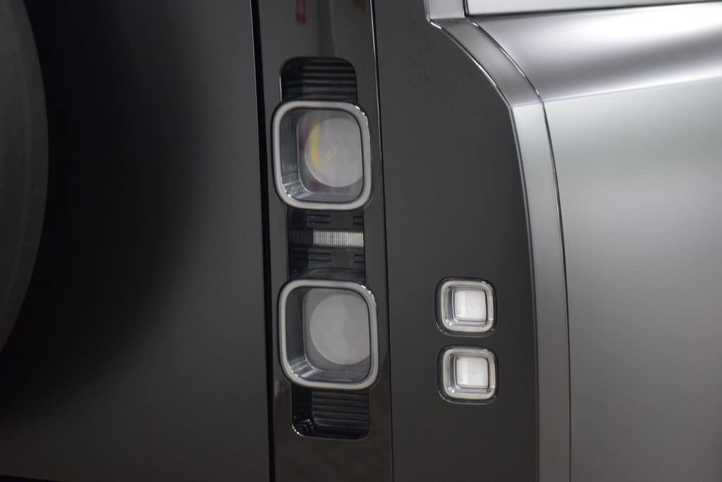 2024 Land Rover Defender X - Photo 24