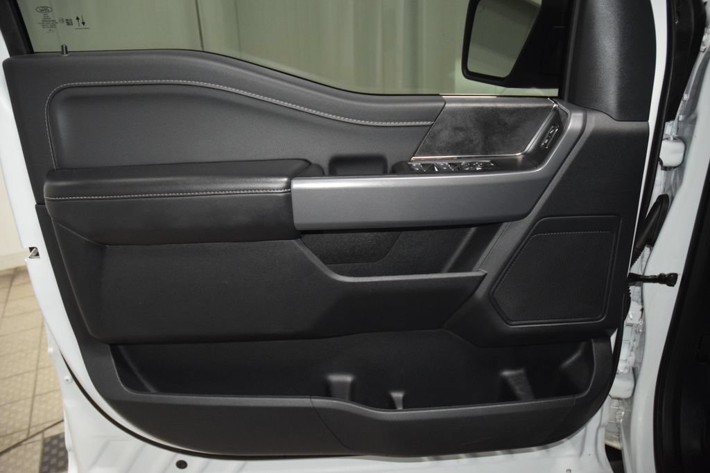 2025 Ford F-150 XLT - Photo 46