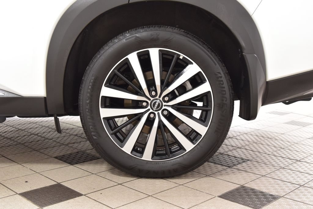 2025 Nissan Pathfinder Platinum - Photo 23