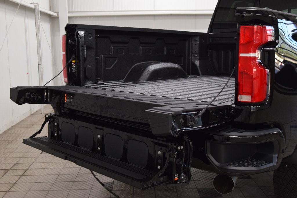 2026 Chevrolet Silverado 2500 HD ZR2 - Photo 30