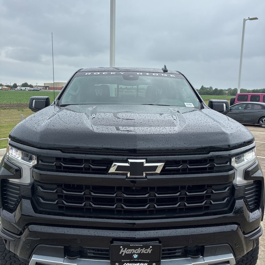 2024 Chevrolet Silverado 1500 RST - Photo 11