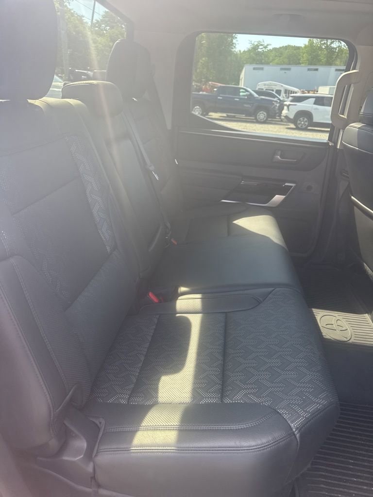2024 Toyota Tundra Limited - Photo 10