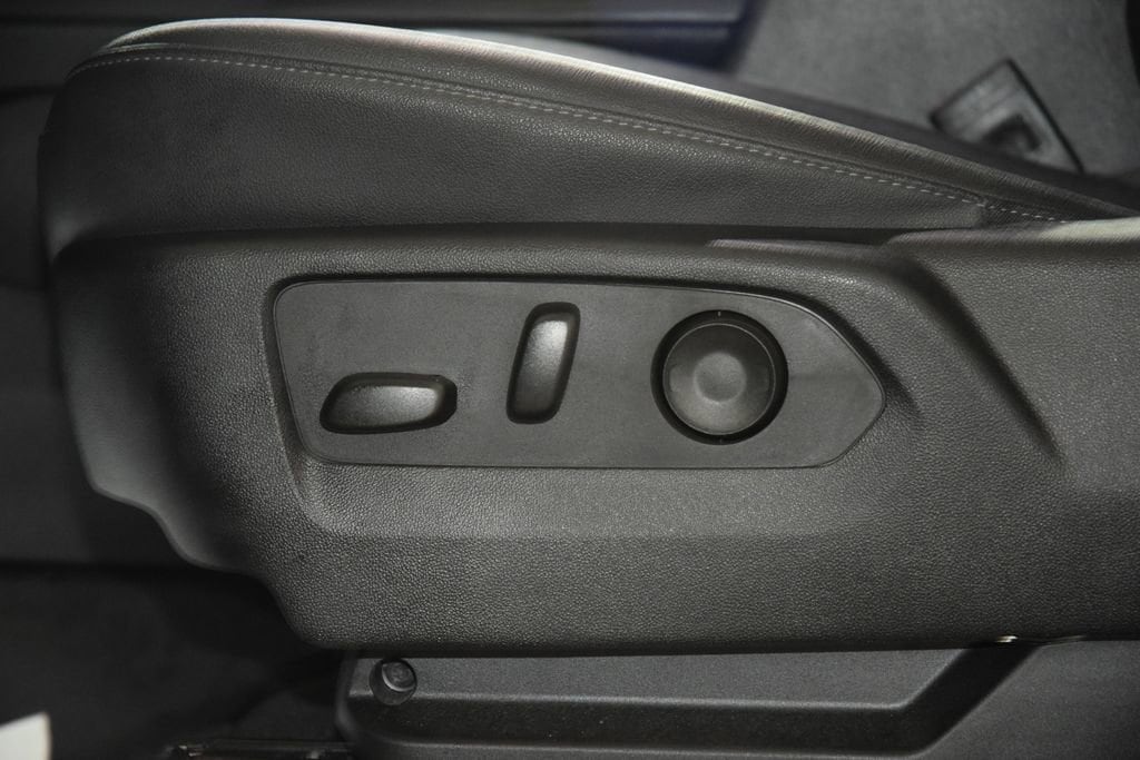 2023 Chevrolet Suburban Z71 - Photo 40