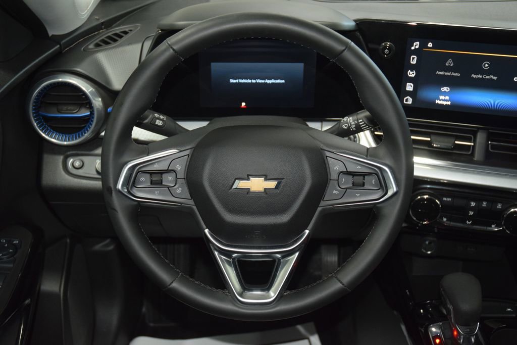 2025 Chevrolet Trax LT - Photo 34