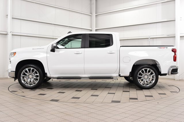 2024 Chevrolet Silverado 1500 LT photo 3