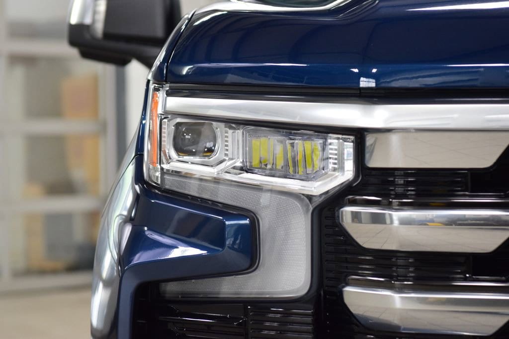 2023 Chevrolet Silverado 1500 High Country - Photo 12